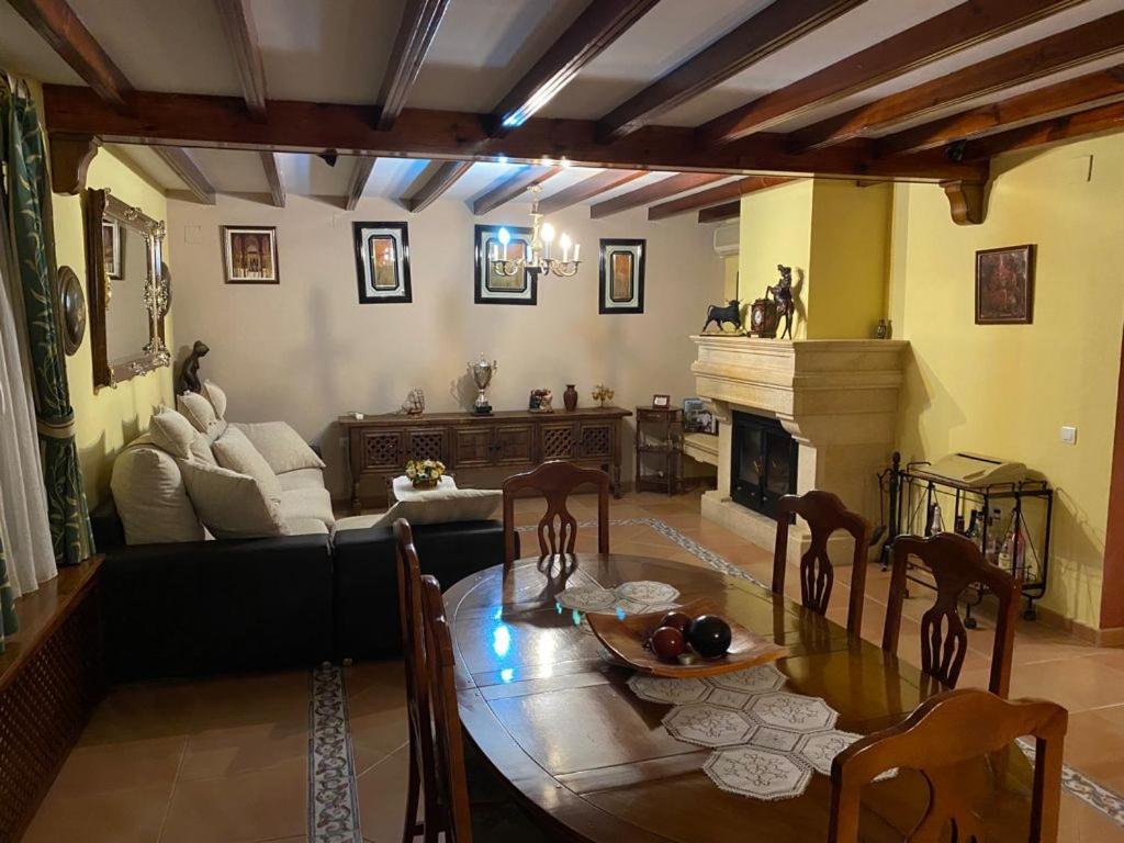 Villa Ana Romilla Exterior foto